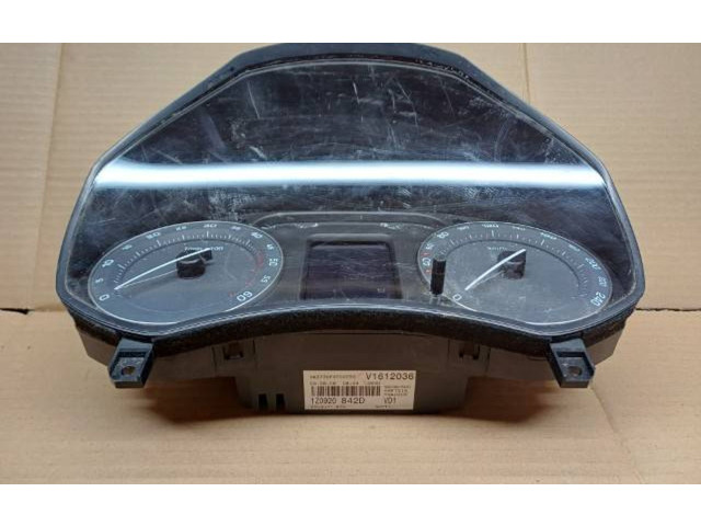 Панель приборов 1Z0920842D, 053285   Skoda Octavia Mk2 (1Z)       