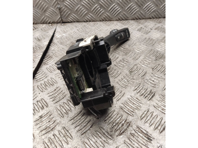 Ручка стеклоочистителей 17D770   Volvo V50