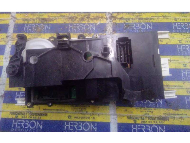 Блок управления климат-контролем 1688300485   Mercedes-Benz A W168