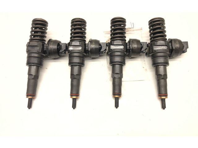 Комплект форсунок 0414720215 Skoda Octavia Mk2 (1Z)