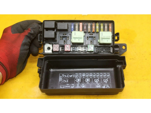 Блок предохранителей  3449504-01   Mini One - Cooper Coupe R56    