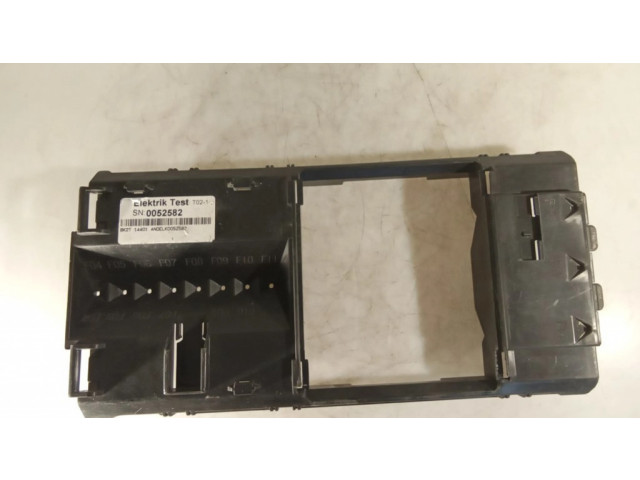 Крышка блока предохранителей BK2T14401, 0052582   Ford Tourneo Custom    