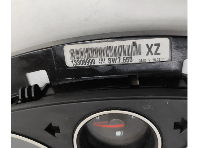 Přístrojová deska Opel Zafira C 2011 13308999