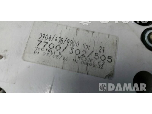 Панель приборов 7700302505   Renault Clio I       