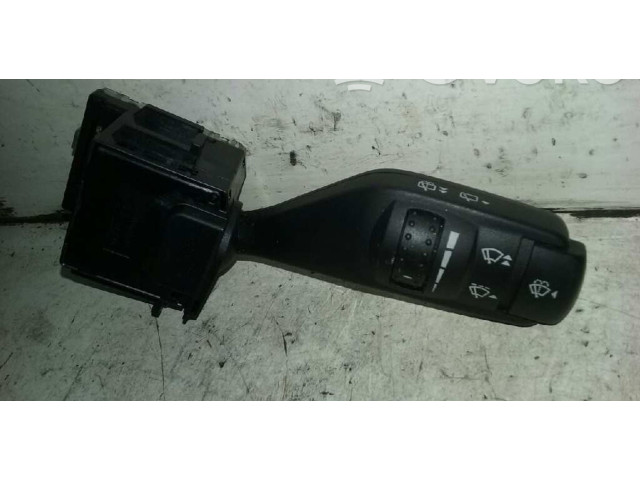 Ручка стеклоочистителей 1350067   Ford Focus