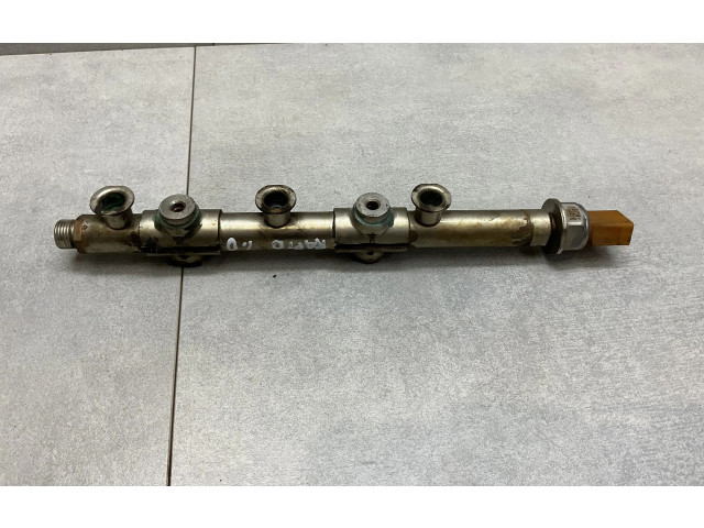 Топливная рампа 04C133320F Skoda Rapid (NH)