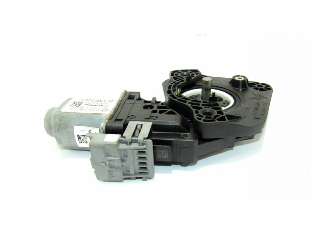 Передний двигатель механизма для подъема окон