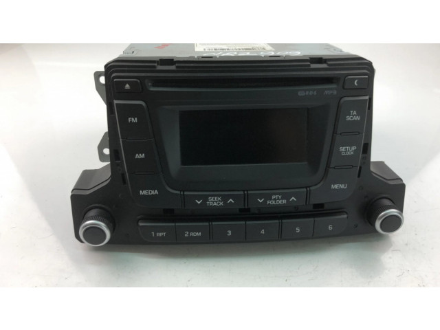 Радио/ проигрыватель CD/DVD / навигация