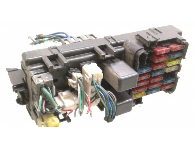 Pojistková skříňka 5C304587 Mitsubishi Pajero 1995