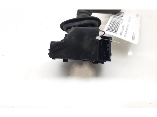 Переключатель дворников 30864253   Volvo S40, V40