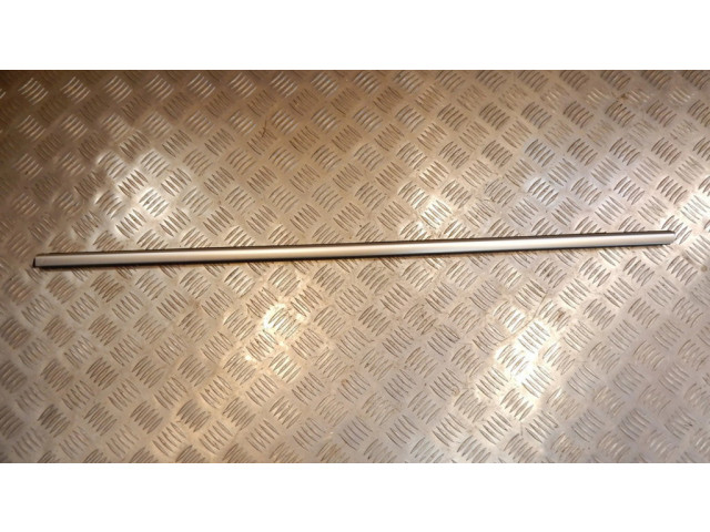 Передняя отделка дверей (молдинги)