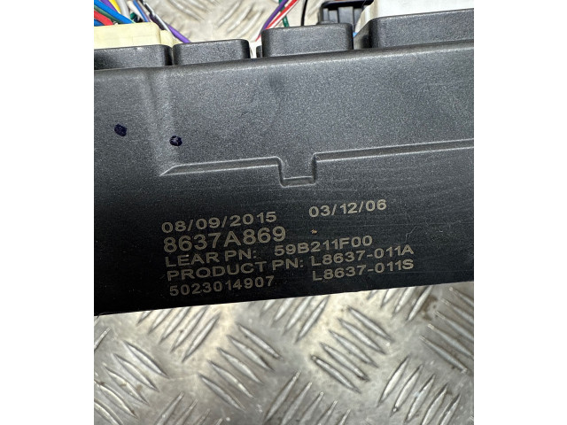 Блок предохранителей 8637A869, 5023014907 Mitsubishi Outlander