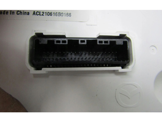 Přístrojová deska  Mazda 3 2019 DFR755430A  