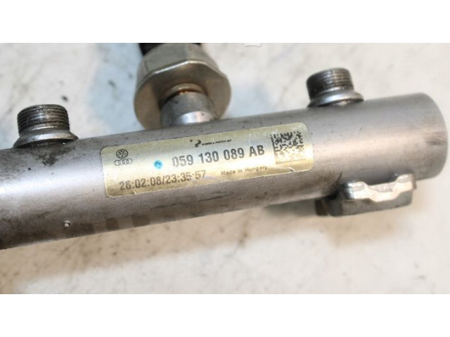 Топливная рампа    Audi A6 S6 C6 4F   для двигателя ASB