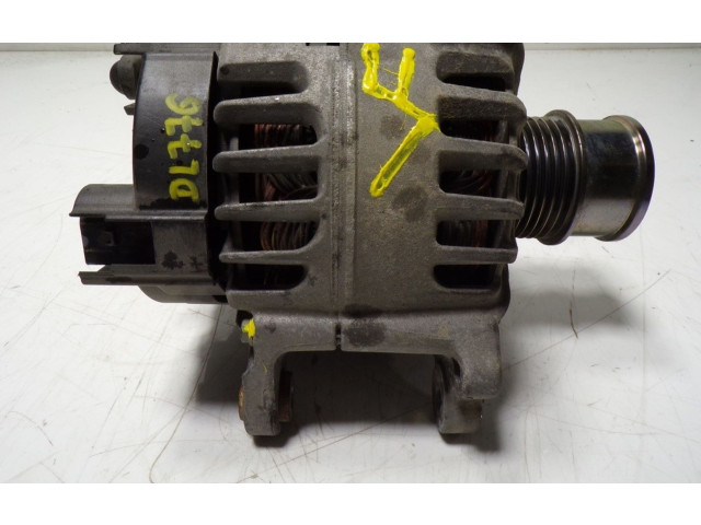 Генератор 04E903015, 04E903015 Volkswagen Golf SportWagen