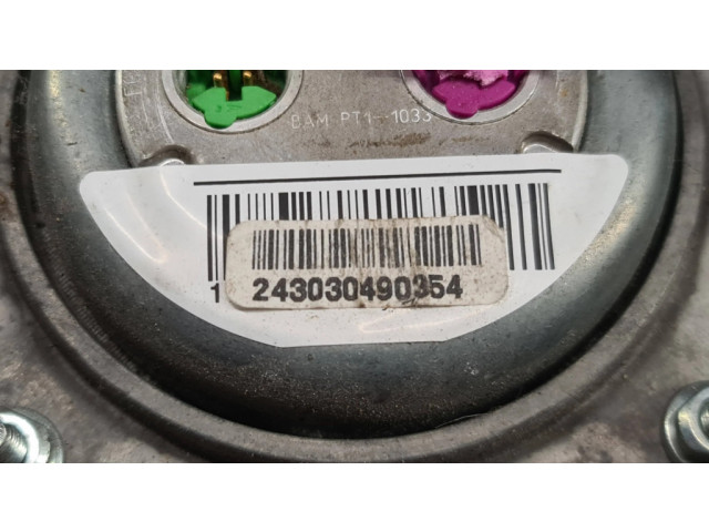 Подушка безопасности водителя 8684179, 243030490354   Volvo V70