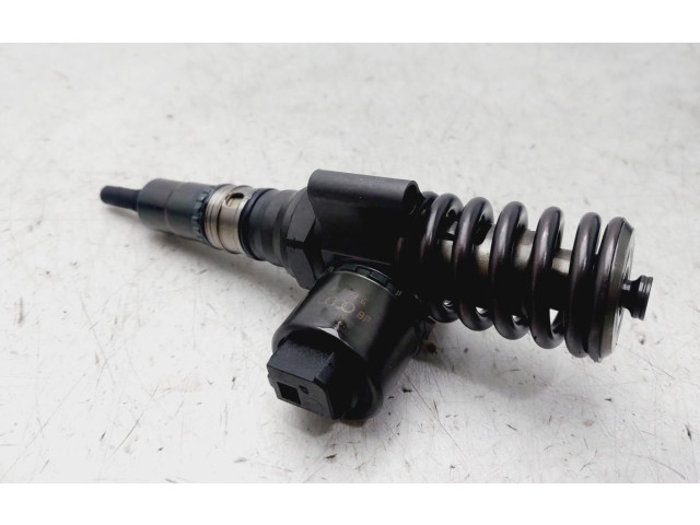 Форсунка 03G130073G Audi A3 S3 A3 Sportback 8P