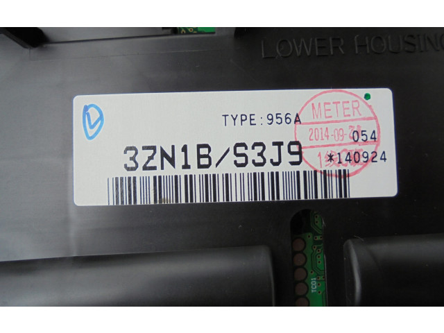 Přístrojová deska Nissan Pulsar 2014 3ZN1BS3J9