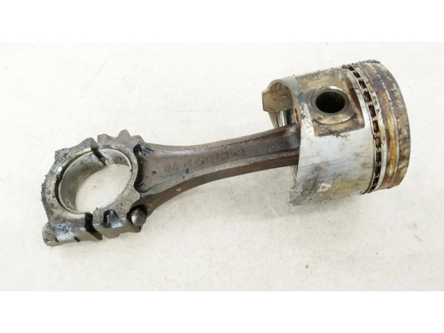  Поршень с шатуном    Nissan Sunny для бензинового двигателя 1.6