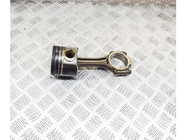 Píst 03G107065J, 038198401D Volkswagen PASSAT B6 pro naftový motor 2.0 BKP