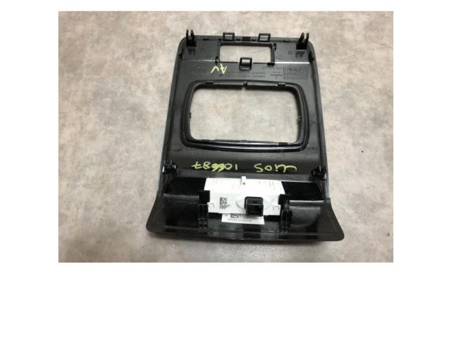 Дисплей       Renault Clio V