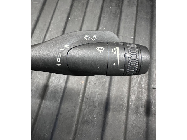 Переключатель дворников E112058, 1806272561 Volvo S90, V90