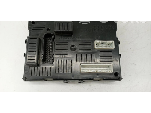 Блок комфорта 8200652284 Renault Clio III