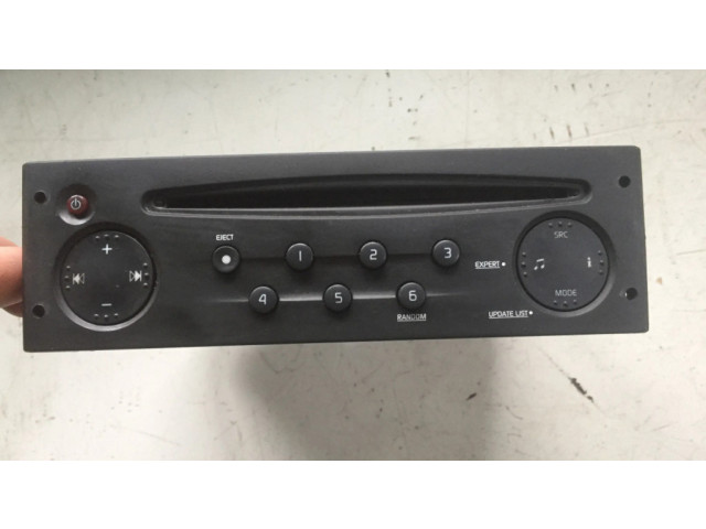 Радио/ проигрыватель CD/DVD / навигация