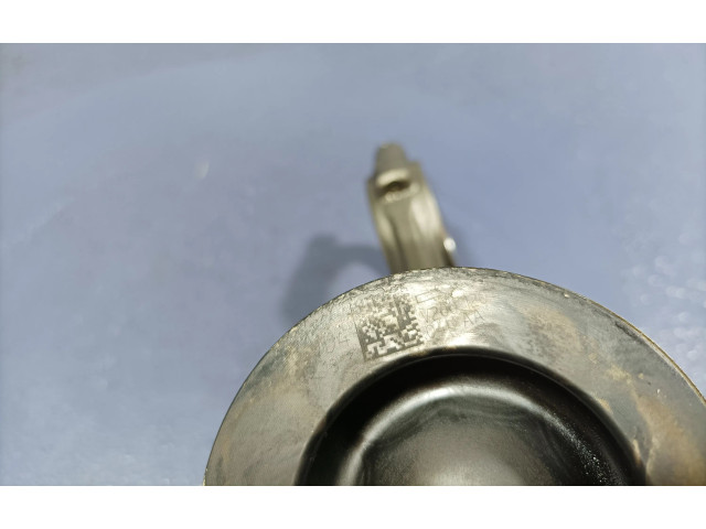 Поршень DFGA Skoda Superb B8 (3V)