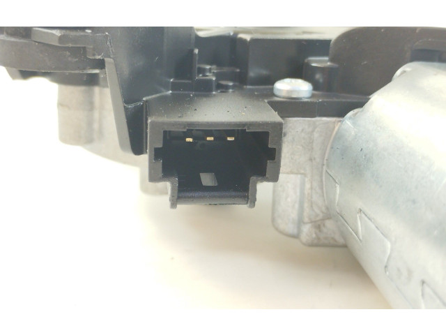 Моторчик заднего дворника 287108228R, A4538205800 Dacia Duster II