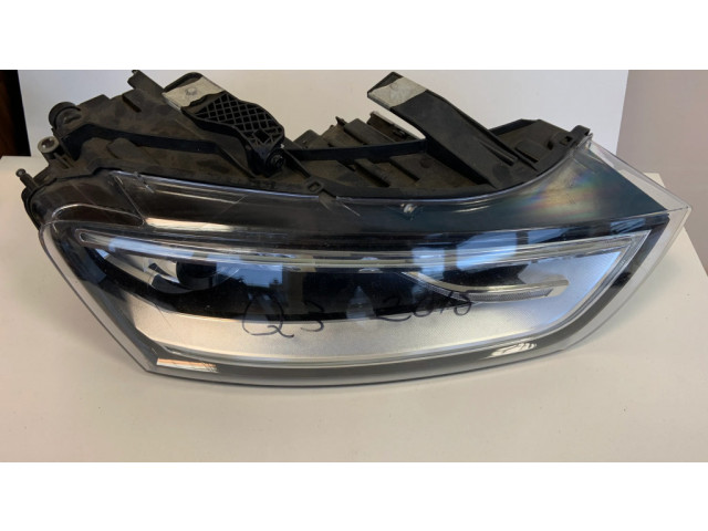 Передняя фара  