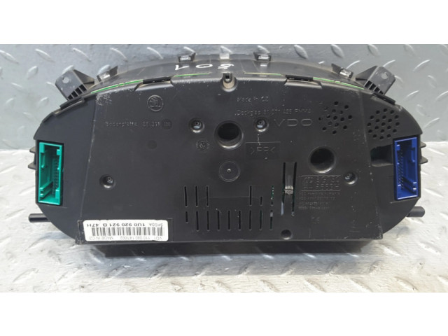 Панель приборов 1U0920921B, 81117875 Skoda Octavia Mk2 (1Z)