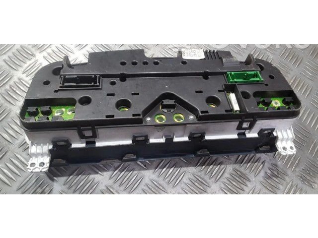 Přístrojová deska  Toyota Avensis T220 2000 8380005320  