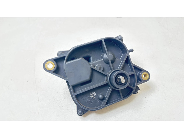 Блок управления коробкой передач 0511000080 Nissan Navara D40