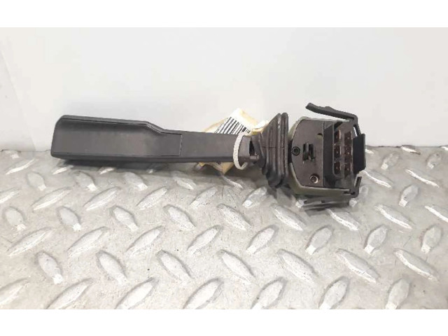 Ручка стеклоочистителей 413436 Volvo 480