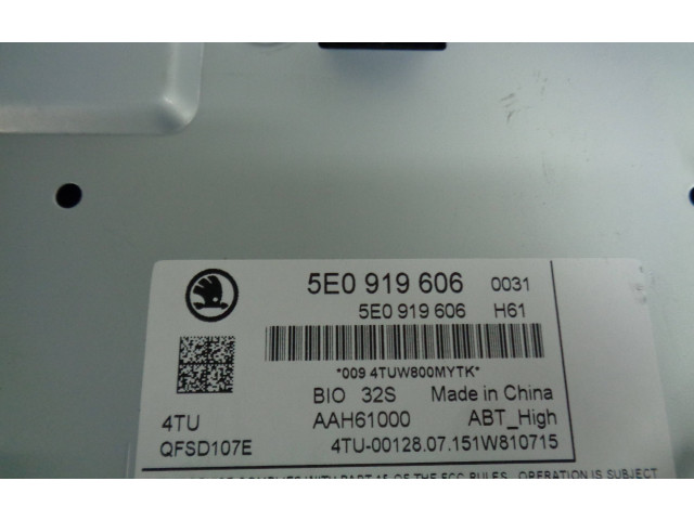 Дисплей 5E0919606, 5E0919606 Skoda Octavia Mk3 (5E)