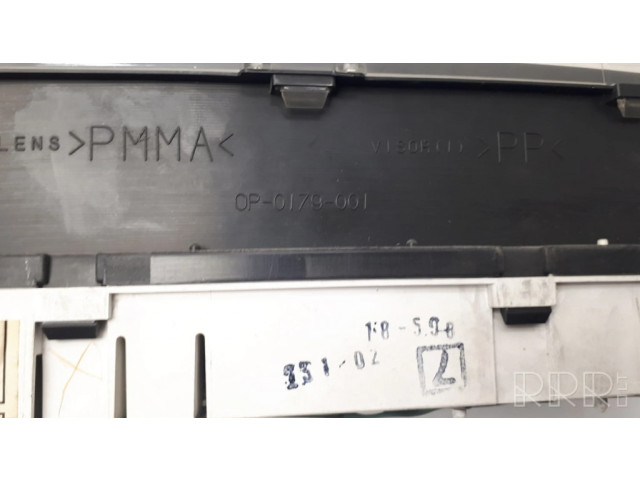 Панель приборов MR308415, 0P0231004 Mitsubishi Carisma