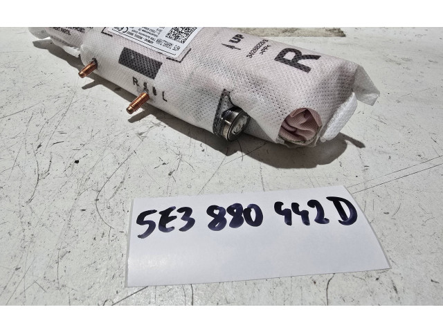 Подушка безопасности в сиденье 5e3880442d   Skoda Octavia Mk4