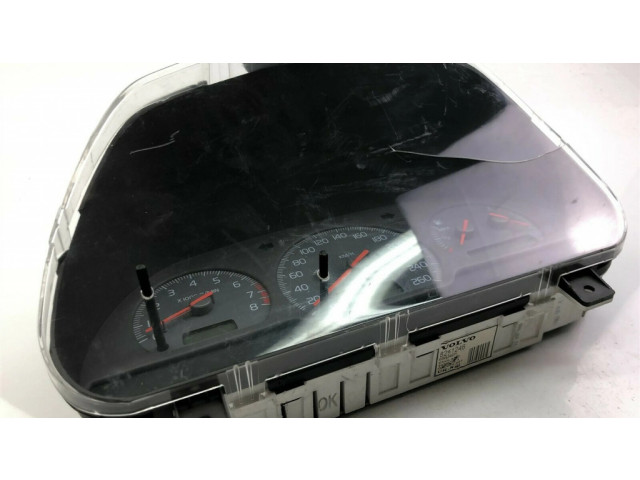 Панель приборов 8251246, F1800 Volvo S40, V40