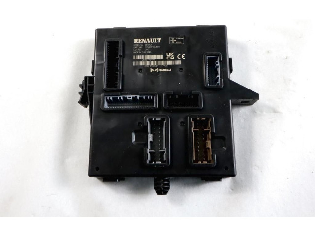 Комплект блоков управления 145028   Dacia Sandero III