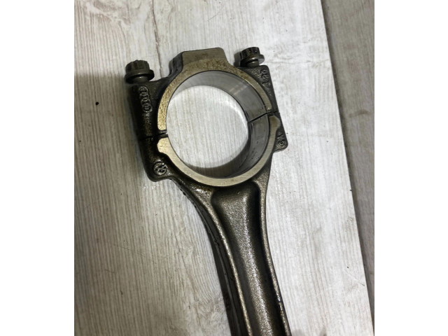 Поршень с шатуном cxx Skoda Octavia Mk3 (5E)