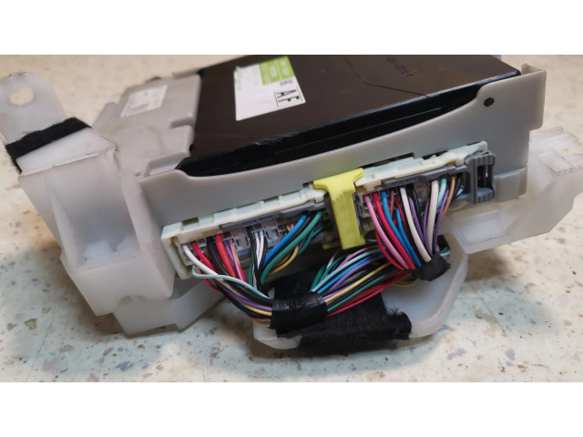 Pojistková skříňka Řídící jednotka BSM 8922176030, 8273076020B   Lexus CT 200H 2013