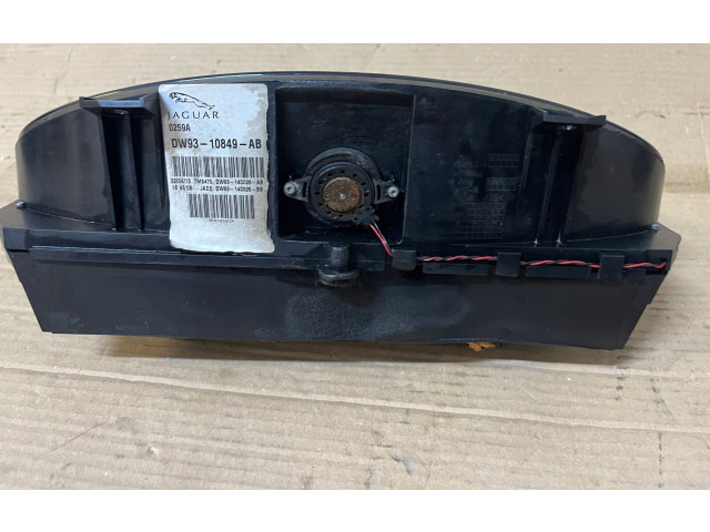 Панель приборов DW9310849AB Jaguar XJ X351