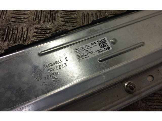 Подушка безопасности для колен 5L2880841 Skoda Yeti (5L)