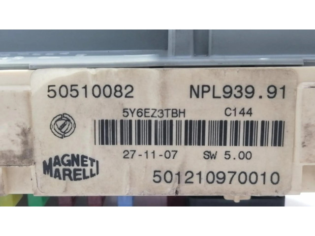 Блок предохранителей 50510082 Alfa Romeo 166