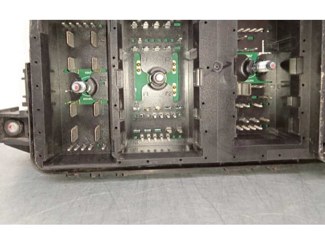 Pojistková skříňka Řídící jednotka BSM 919504D050, 919504D0500L KIA Carnival 2010