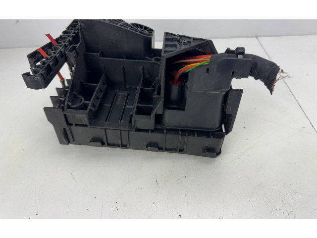 Блок предохранителей 1K0937118, 1306268503   Skoda Yeti (5L)    