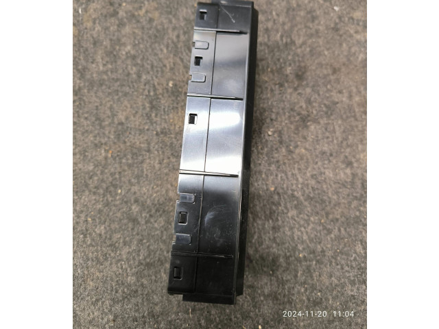 Блок управления климат-контролем 13598157, 544969533   Chevrolet Camaro