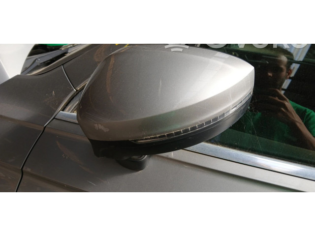 Zpětné zrcátko  Volkswagen Tiguan 2016    