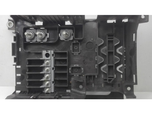   Pojistková skříňka 7L0937548C   Audi Q7 4L 2008